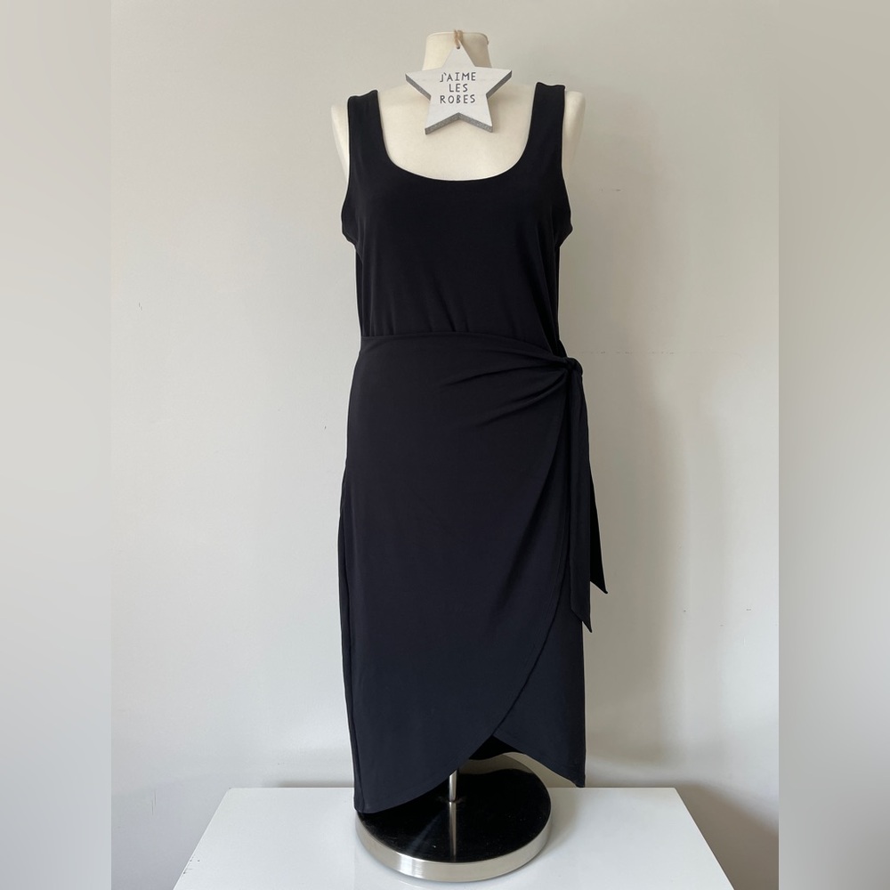 EXPRESS Black Bodycon Sleeveless Dress